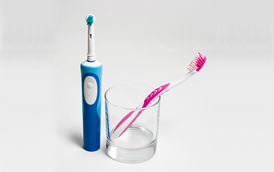 Cepillo dental manual y electrico